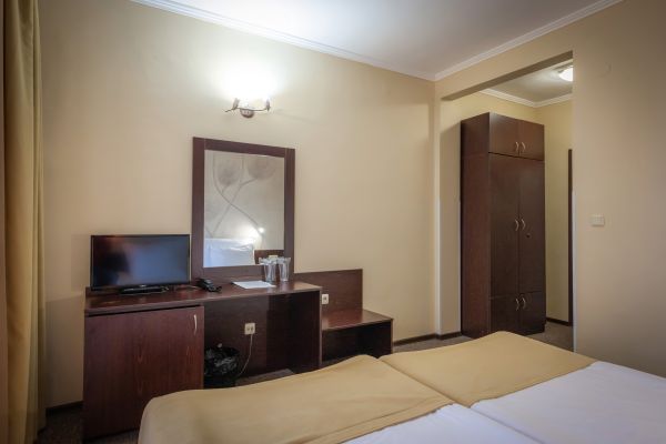 snhotel-2123EFD5D36-C709-5983-CD37-8F2D85644398.jpg